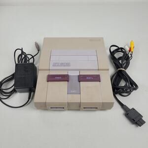 Super Nintendo Entertainment System SNES Video Game Console SNS-001 Gray